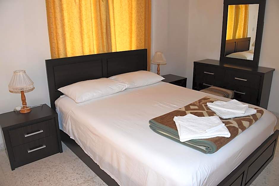 Odysseas & Eleni Hotel Apartments