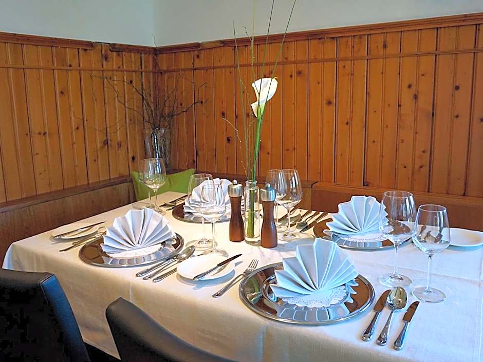 Waldrast Bed & Breakfast