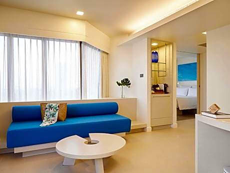 Premium Two-Bedroom King Room with Two Twin Beds