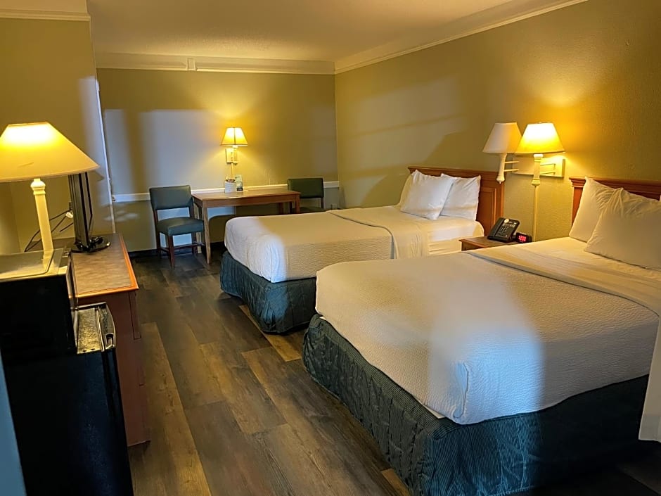 Travelodge by Wyndham Tuscaloosa