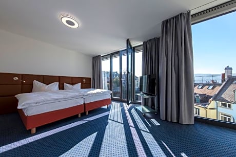 Junior Suite Hillside