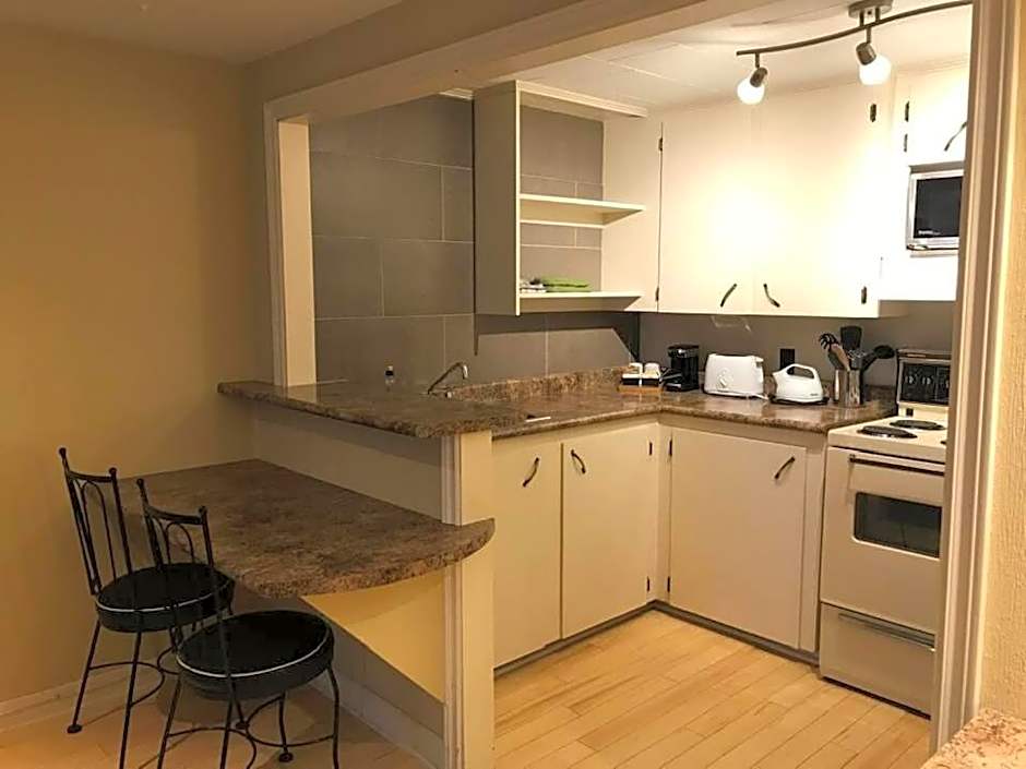 Coastal Inn - Kingfisher