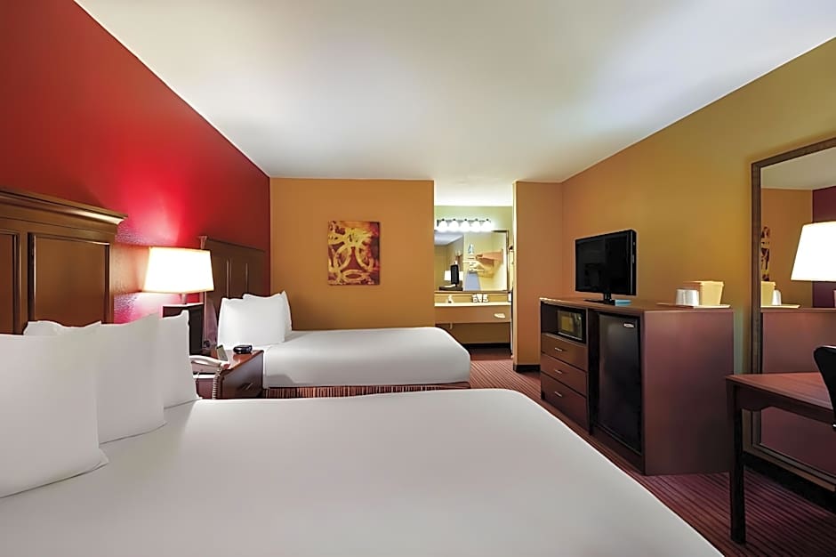 Quality Inn & Suites West Helena