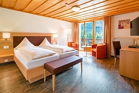 Superior Double Room with Mountain View