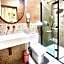 Follow the Sun Boutique Hostel - Pool, Breakfast & Sea Views