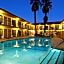 Studio City Court Yard Hotel