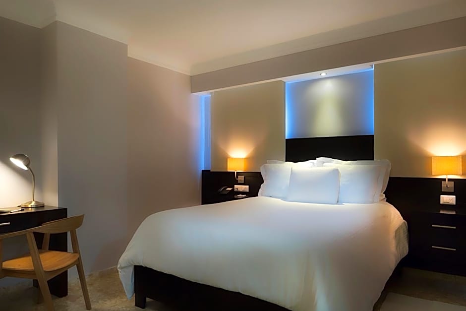 Plaza Florida Suites