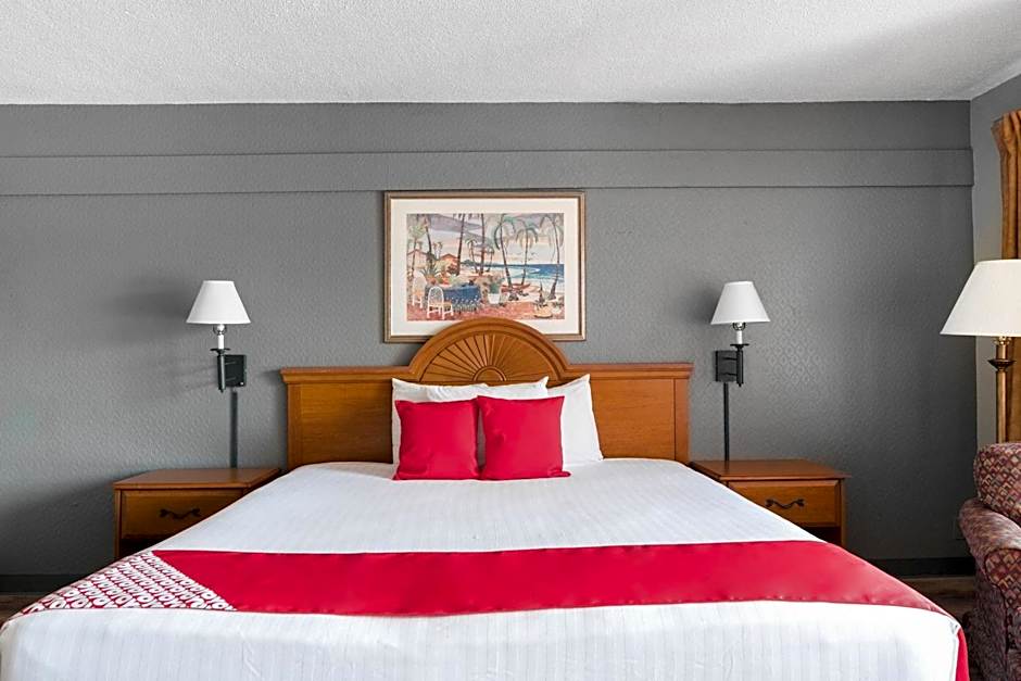 OYO Hotel Mustang Silver Spring FL