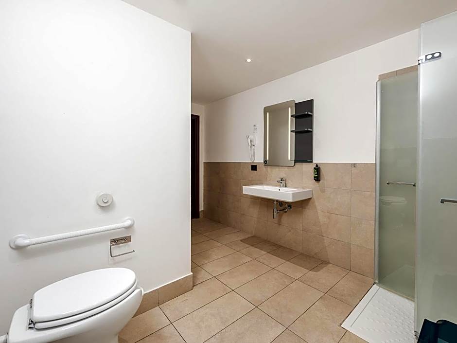 B&B Hotel Como City Center