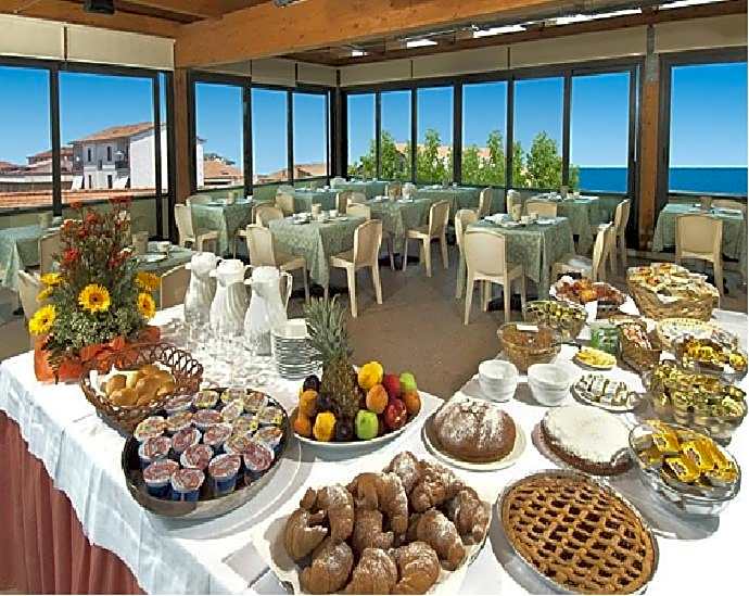 Ristorante Hotel Lucia - 100 mt dal mare