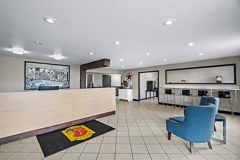 Super 8 by Wyndham Farmington