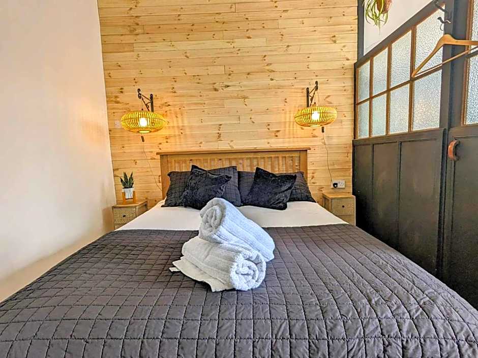 Cwmcarn Hotel & Bunkhouse