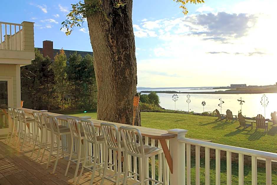 The Breakwater Inn & Spa