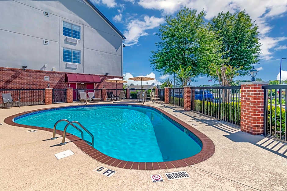 Best Western Plus Lake Lanier Gainesville Hotel & Suites