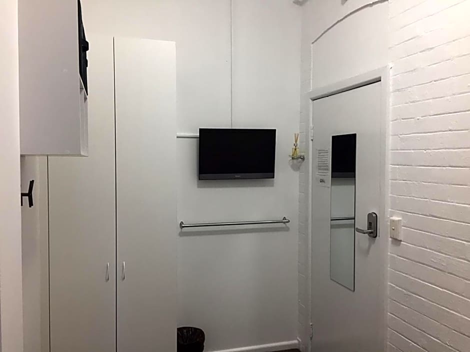 Manly Beach Guesthouse