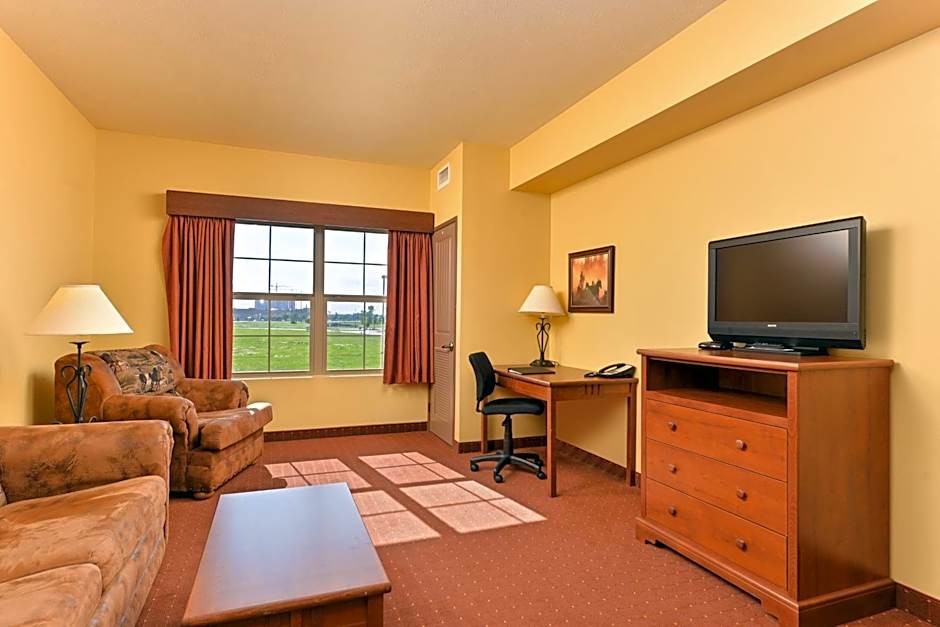 AmericInn by Wyndham Fargo South