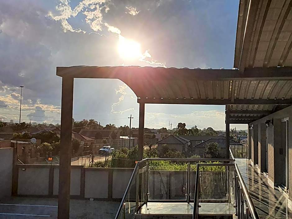 SEA WATER BOUTIQUE LODGE in Mankweng unit G