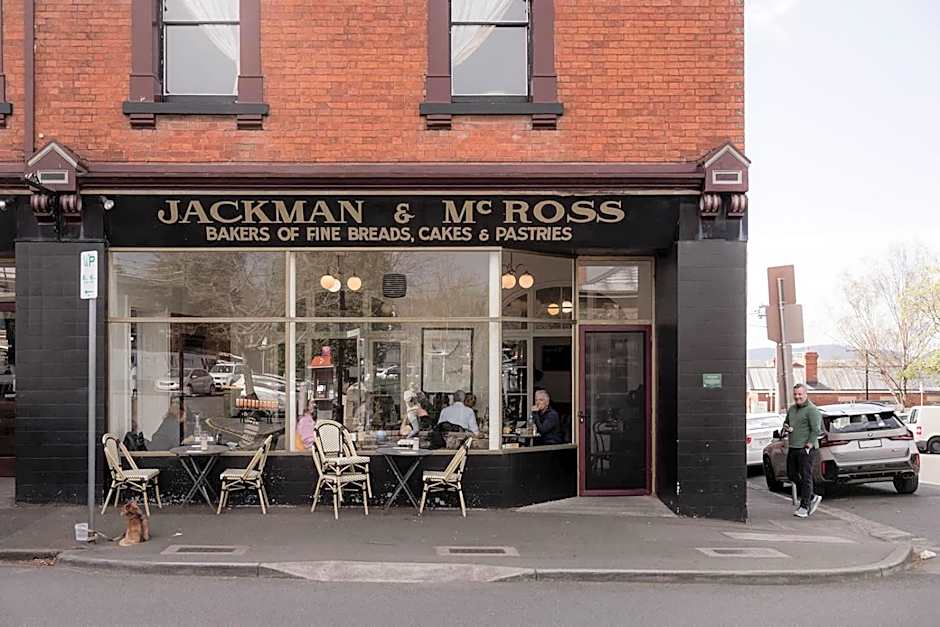 Connage - Historic Battery Point Police Station