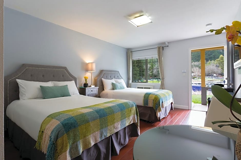 The Lodge at Blue Lakes