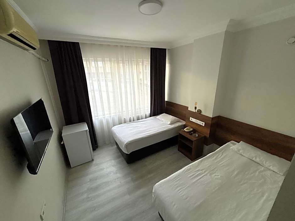 Altinnal Hotel