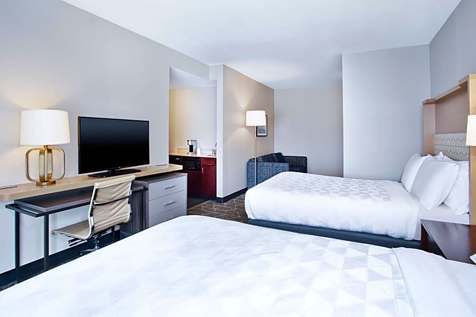 Holiday Inn Canton-Belden Village By IHG