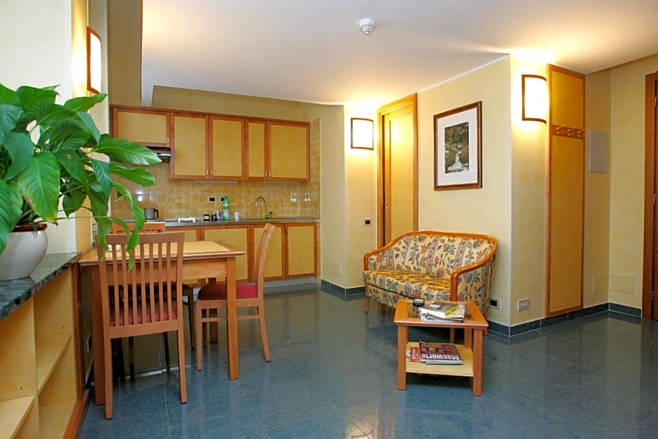 Le Petit Hotel