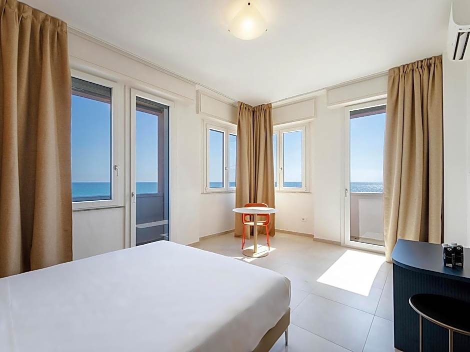 B&B HOTEL Pesaro Des Bains