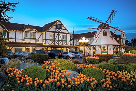 Auld Holland Inn