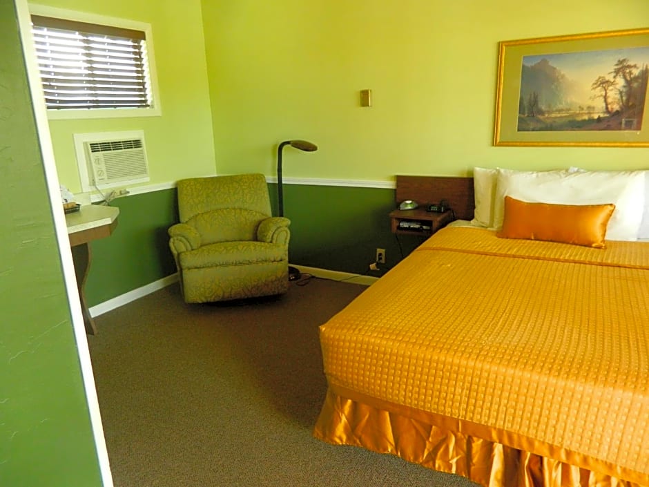 Country Motor Inn