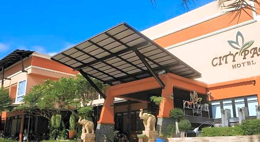 City Park Hotel