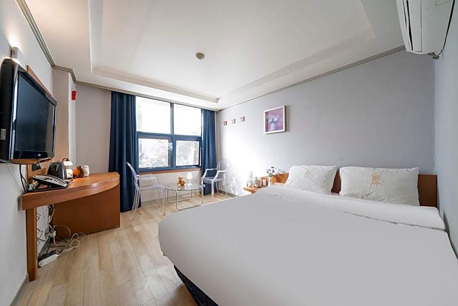 Hotel Busan Station 102
