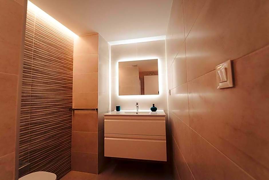 Palm Suites