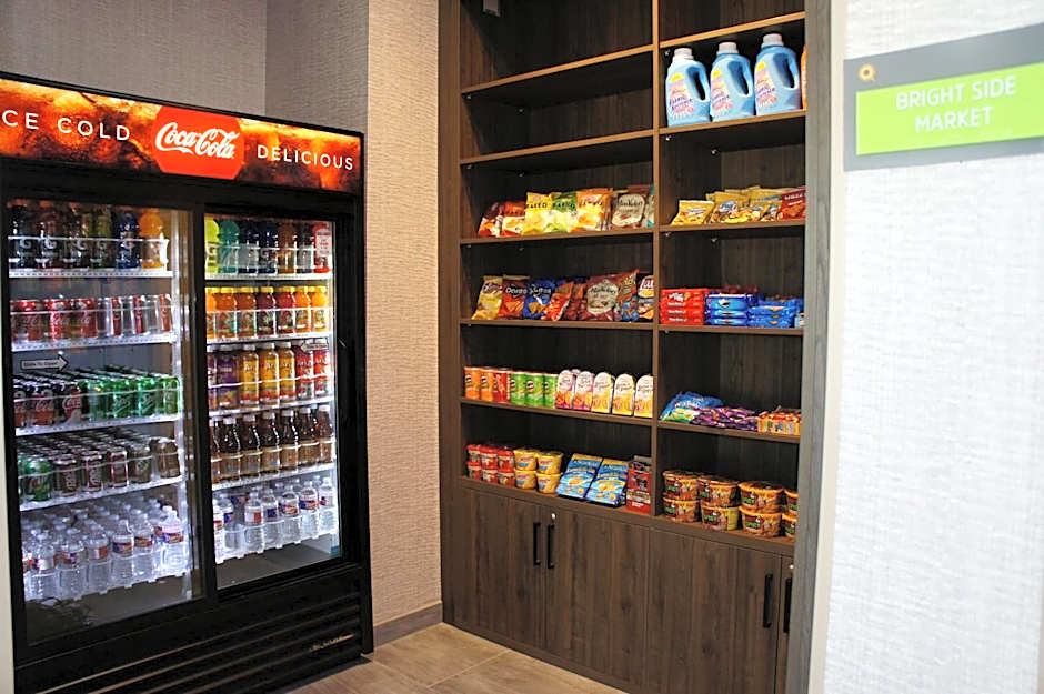 La Quinta Inn & Suites by Wyndham Galveston West Seawall