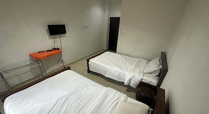Hotel Warta Dua