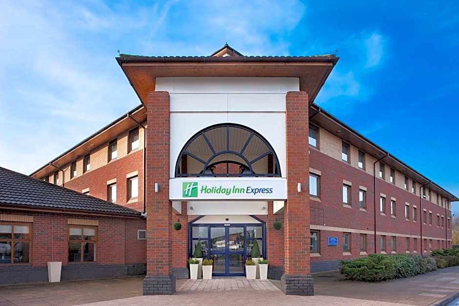Holiday Inn Express Warwick - Stratford-upon-Avon By IHG