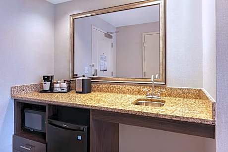 Queen Room with Two Queen Beds - Disability Access/Non-Smoking