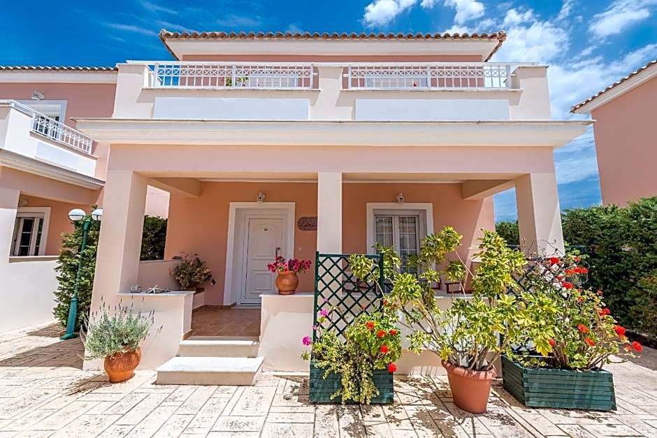 Lorenzo Villas with Private Pool, 200m from the beach, by ZanteWize