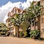 Meltonia Luxury Suites