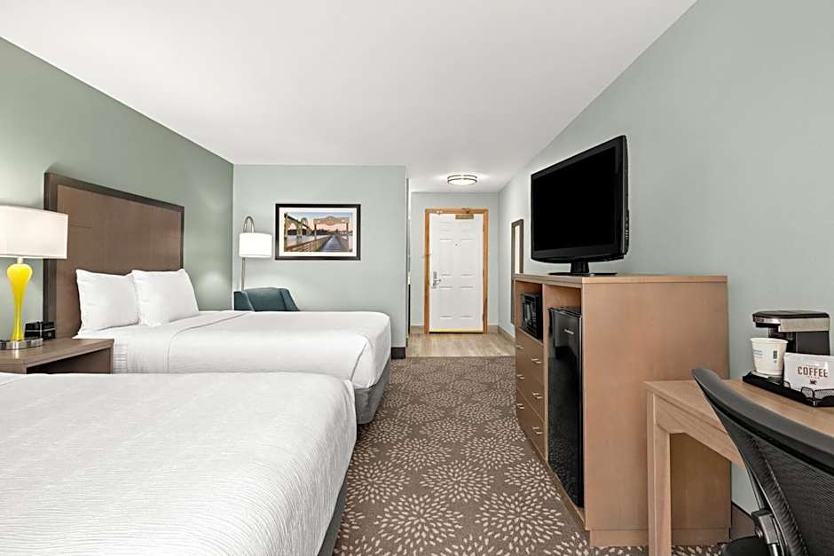 La Quinta Inn & Suites by Wyndham Newport