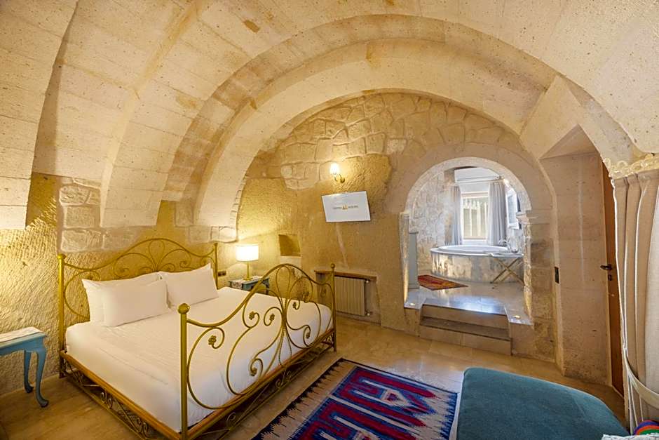 Tafoni Houses Cave Hotel