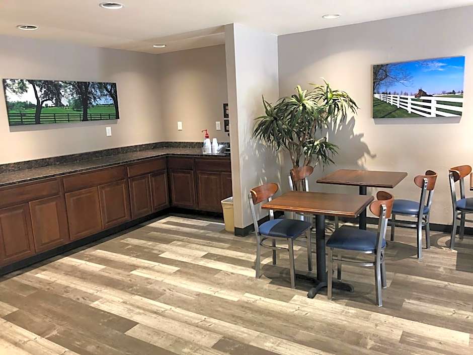 DuPont Suites - Louisville - St. Matthews