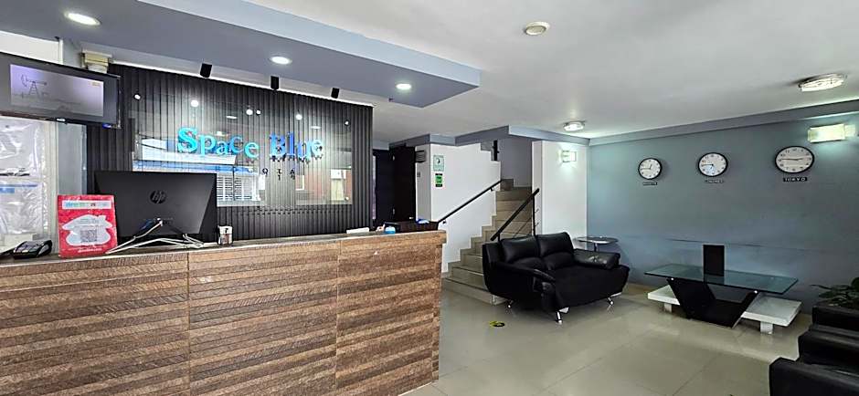 Stay Blue Hotel