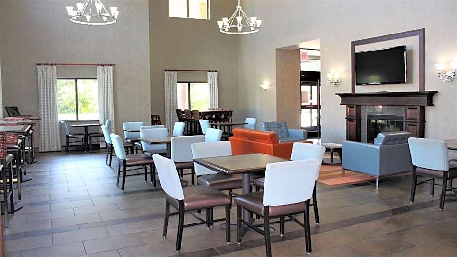 Holiday Inn Express Hotels & Suites Rockingham West By IHG