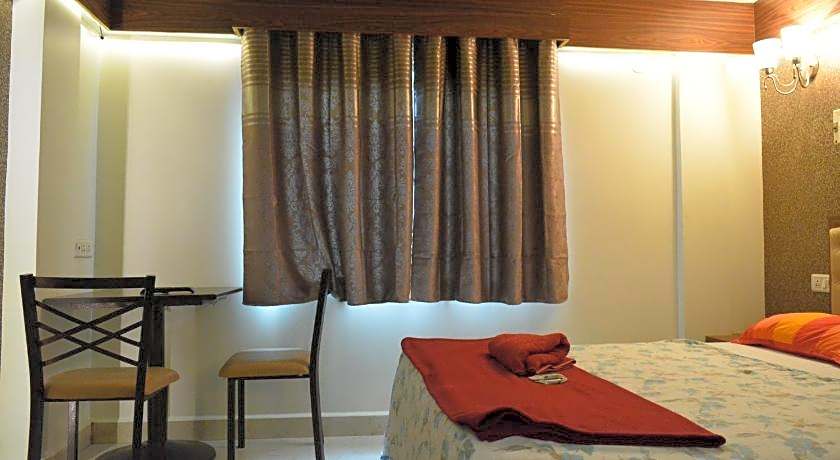 Round Cube Guest House
