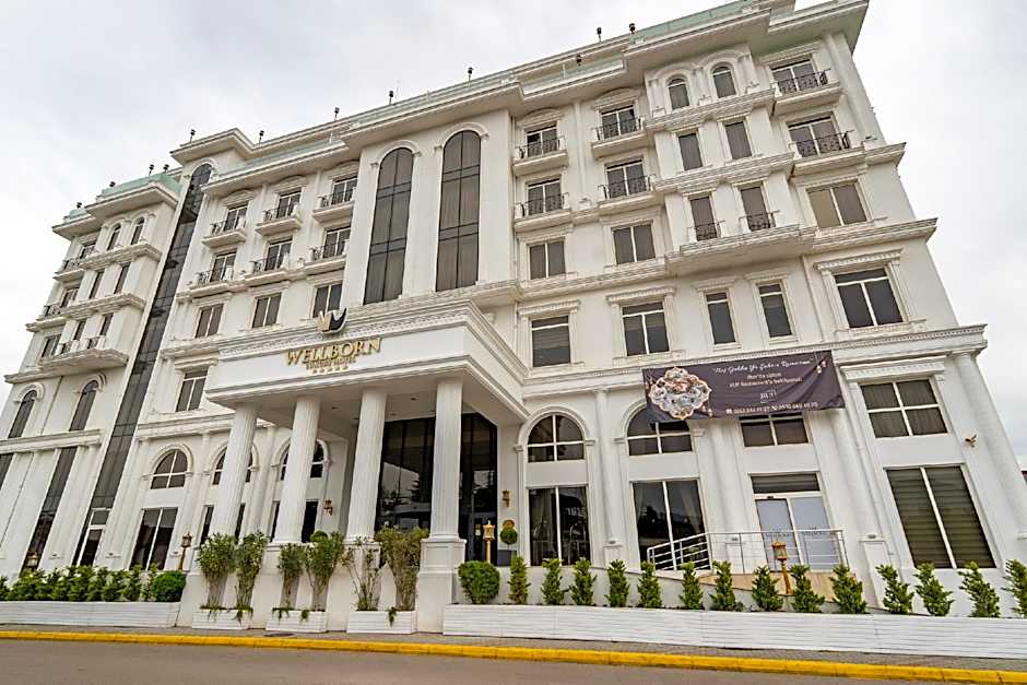 Wellborn Luxury Hotel