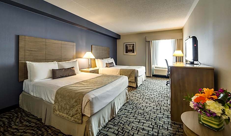 Monte Carlo Inns Oakville Suites