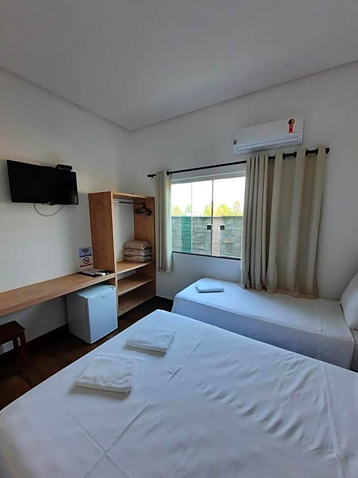 POUSADA LIMAS SUITES