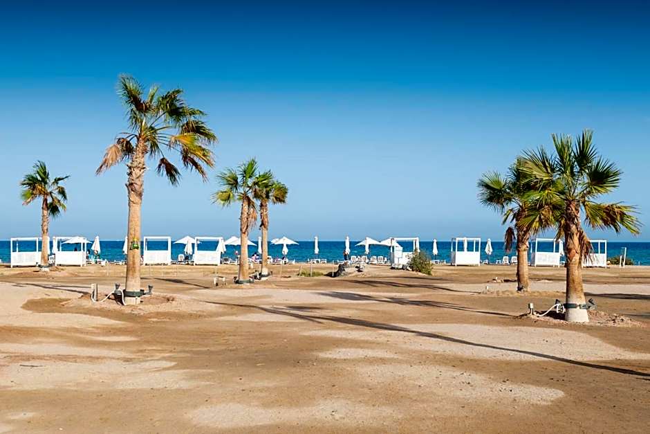 Smooth & Snug 1 BDR Mangroovy Free Beach & Pool Access