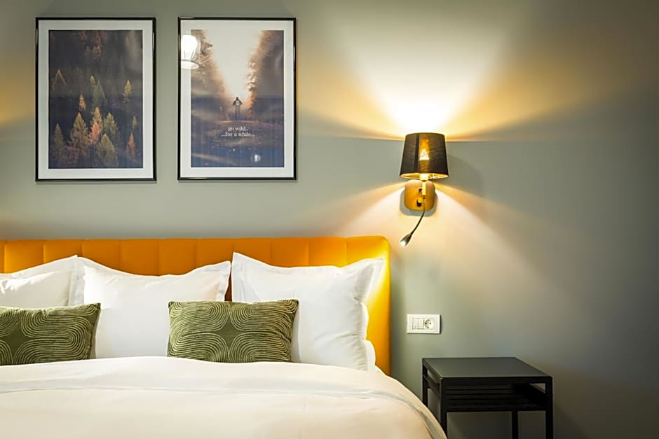 UpperHouse Suites & More