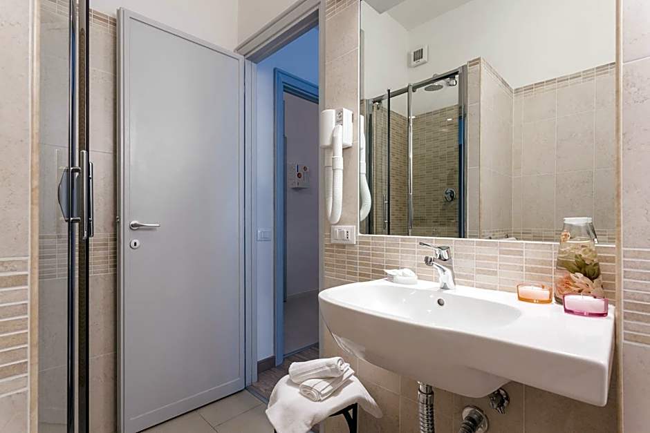 Check-Inn Rooms